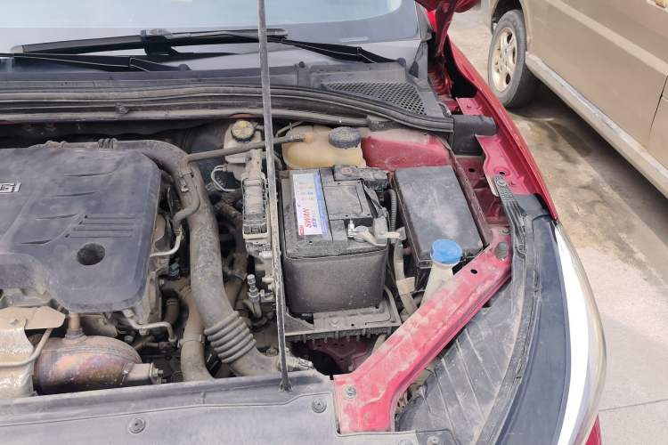 Used MG 5 2021 300TGI DCT Elegant & Trendy Edition Engine Bay Left