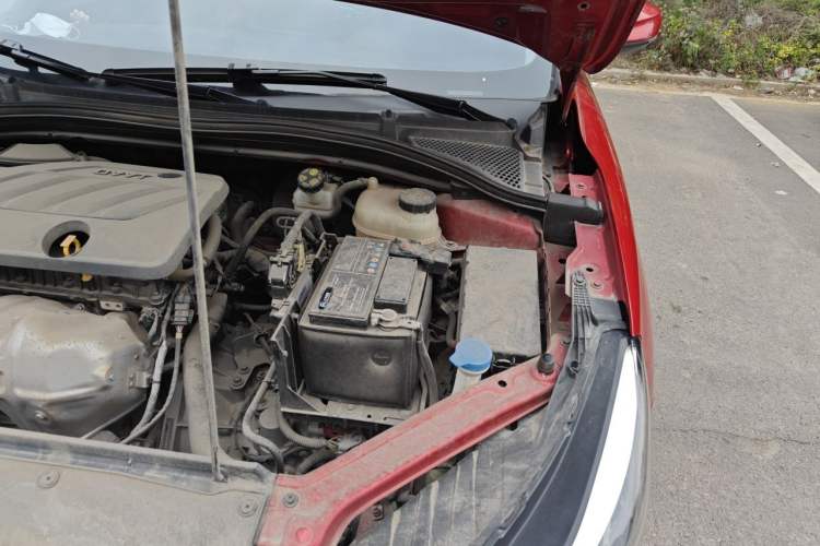 Used MG 5 2021 Revised Version 180 DVVT CVT Youth Luxury Edition Engine Bay Left