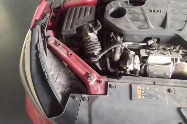 Used MG 5 2021 Revised 300TGI DCT Qingshè Luxurious Enjoyment Edition Engine Bay Right