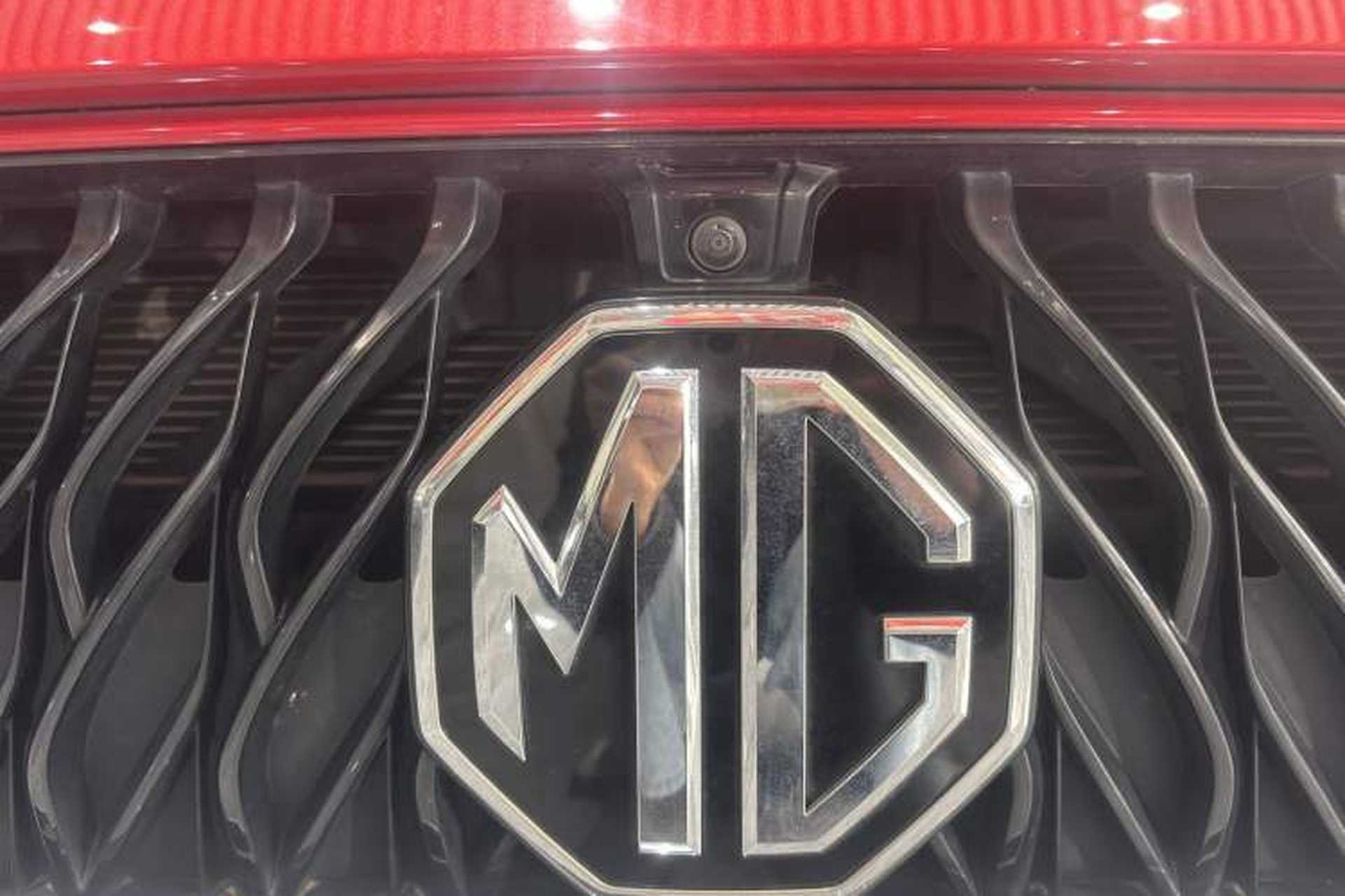 Used MG 5 2021 Revised Version 180 DVVT CVT Youth Luxury Edition Exterior 5