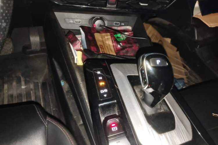 Used MG 5 2021 300TGI DCT Luxury Flagship Edition Gear Lever