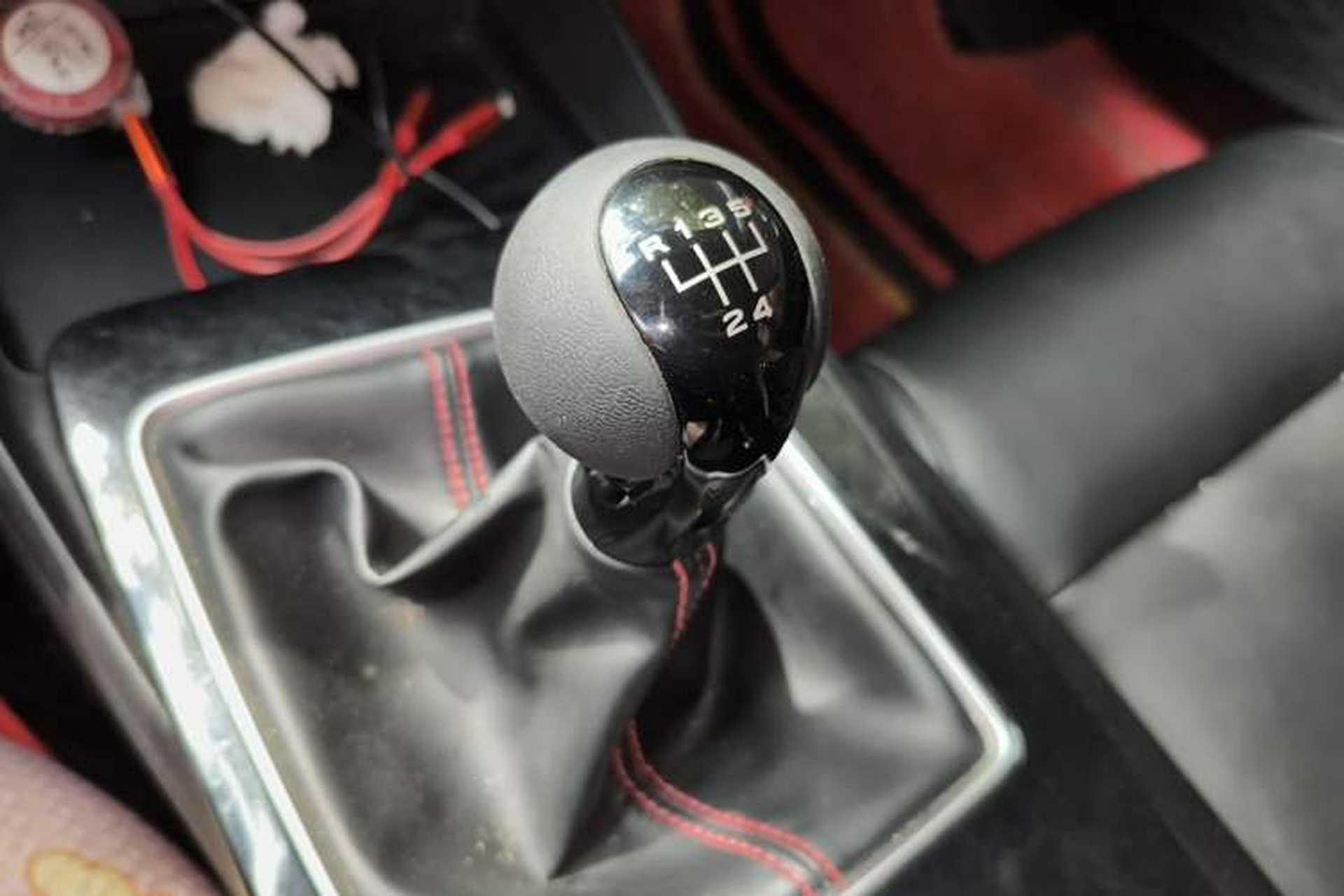 Used MG 5 2021 180 DVVT Manual Youth Luxury Edition Gear Lever