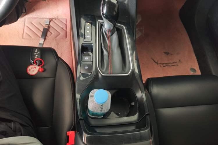 Used MG 5 2021 180 DVVT CVT Youth Luxury Edition Gear Lever