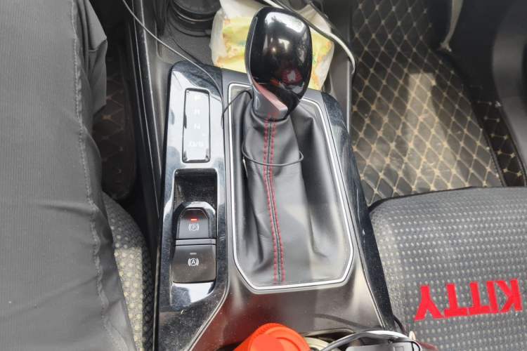 Used MG 5 2021 Revised Version 180 DVVT CVT Youth Luxury Edition Gear Lever