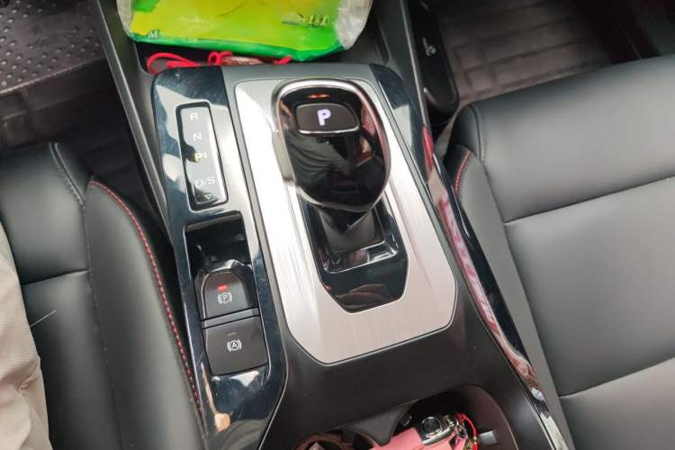 Used MG 5 2021 300TGI DCT Luxury Flagship Edition Gear Lever