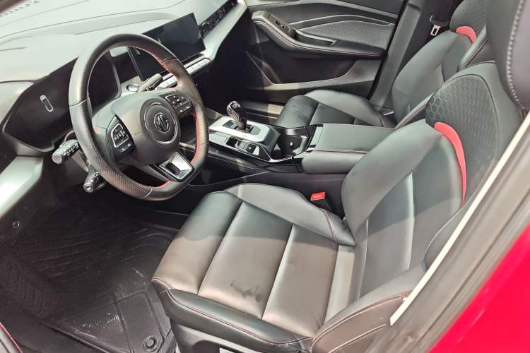 Used MG 5 2021 Revised 300TGI DCT Qingshè Luxurious Enjoyment Edition Left Front Seat