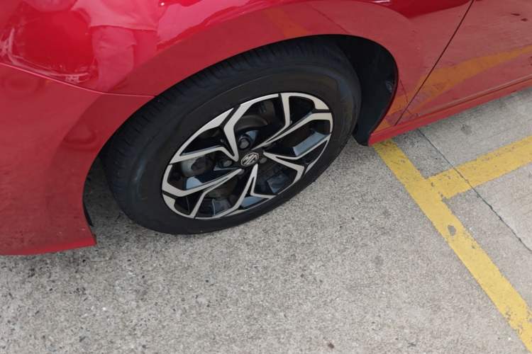 Used MG 5 2021 180 DVVT CVT Youth Luxury Edition Left Front Wheel Hub