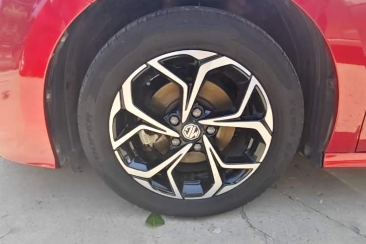 Used MG 5 2021 180 DVVT CVT Youth Luxury Edition Left Front Wheel Hub
