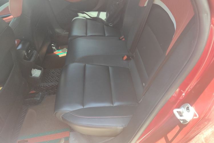 Used MG 5 2021 Revised 300TGI DCT Qingshè Luxurious Enjoyment Edition Left Rear Seat