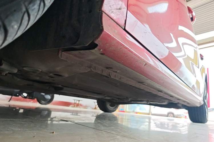 Used MG 5 2021 180 DVVT CVT Youth Luxury Edition Left Side Sill