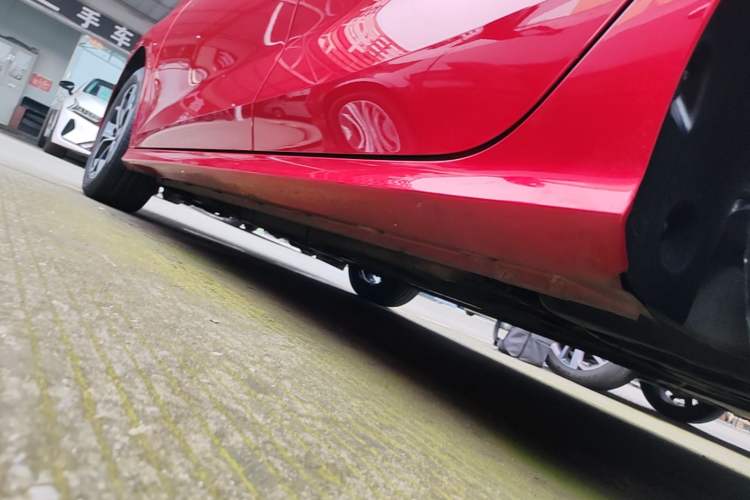 Used MG 5 2021 180 DVVT CVT Youth Luxury Edition Left Side Sill