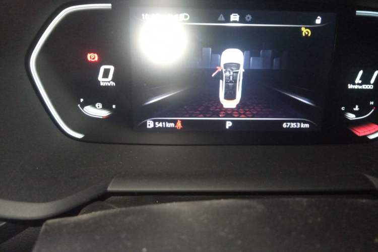 Used MG 5 2021 Revised 300TGI DCT Qingshè Luxurious Enjoyment Edition Odometer Close Up