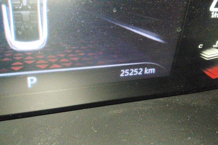 Used MG 5 2021 180 DVVT CVT Youth Luxury Edition Odometer Close Up