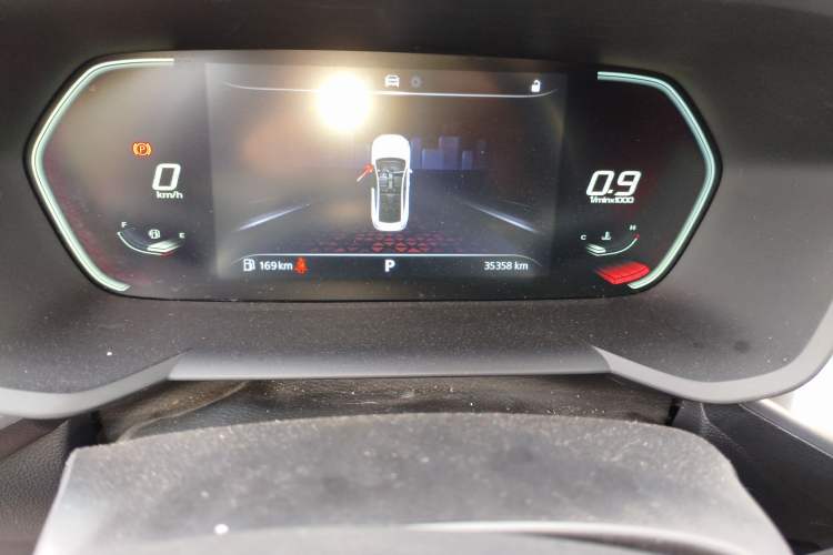 Used MG 5 2021 180 DVVT CVT Youth Luxury Edition Odometer Close Up