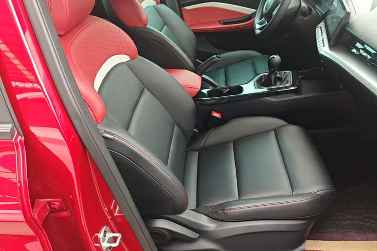 Used MG 5 2021 180 DVVT Manual Youth Luxury Edition Right Front Seat