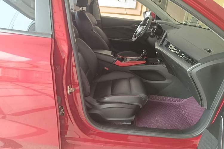 Used MG 5 2021 180 DVVT CVT Youth Luxury Edition Right Front Seat