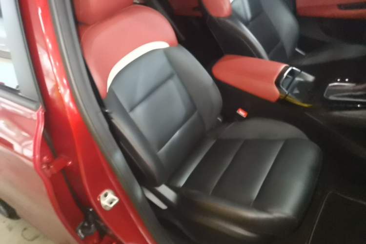 Used MG 5 2021 180 DVVT CVT Youth Luxury Edition Right Front Seat