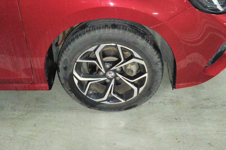 Used MG 5 2021 180 DVVT CVT Youth Luxury Edition Right Front Wheel Hub