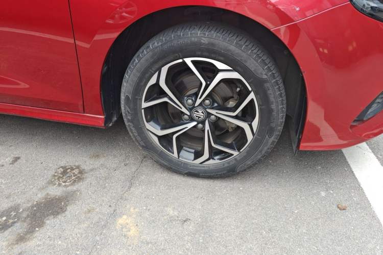Used MG 5 2021 Revised Version 180 DVVT CVT Youth Luxury Edition Right Front Wheel Hub