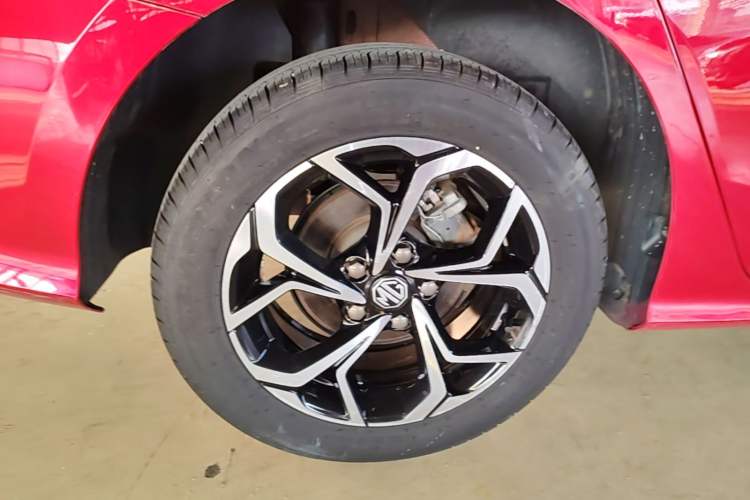 Used MG 5 2021 Revised Version 180 DVVT CVT Youth Luxury Edition Right Rear Wheel Hub