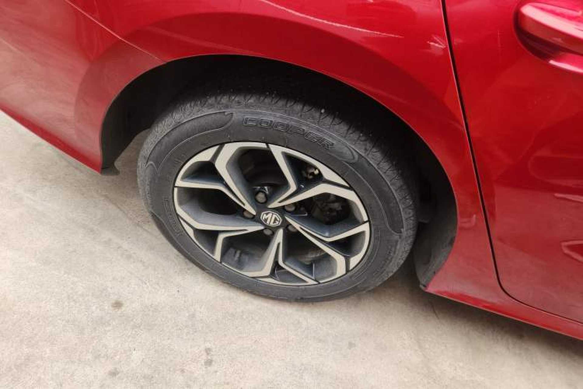 Used MG 5 2021 180 DVVT CVT Youth Luxury Edition Right Rear Wheel Hub