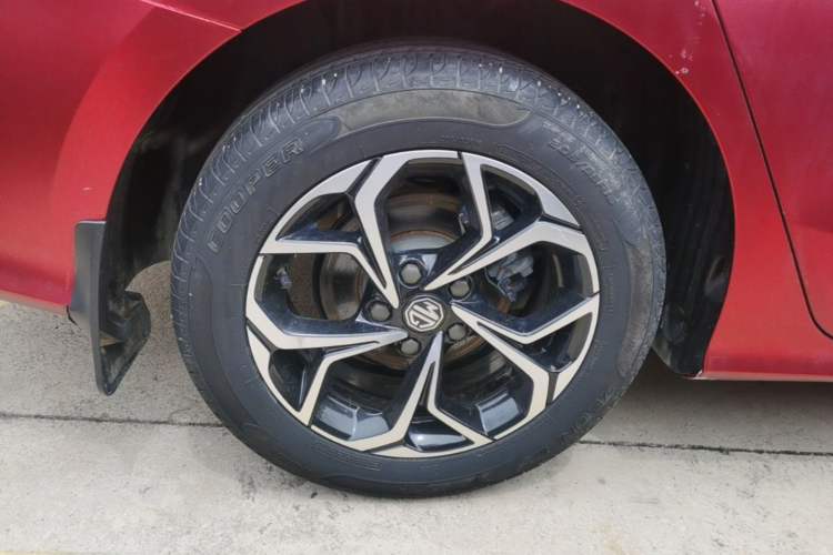 Used MG 5 2021 180 DVVT CVT Youth Luxury Edition Right Rear Wheel Hub