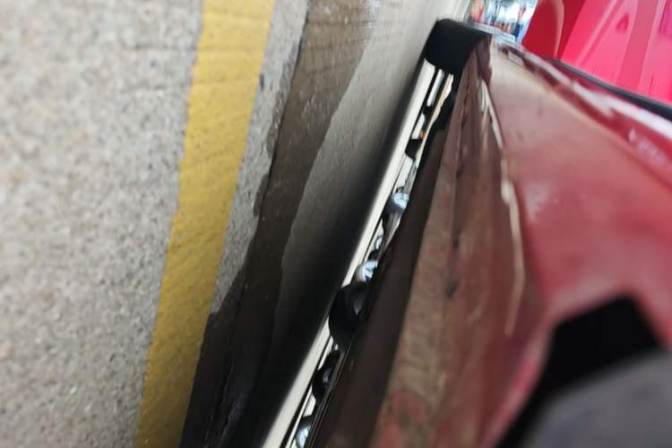 Used MG 5 2021 180 DVVT CVT Youth Luxury Edition Right Side Sill