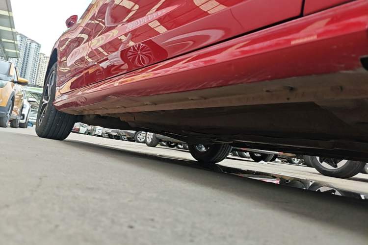 Used MG 5 2021 180 DVVT Manual Youth Luxury Edition Right Side Sill