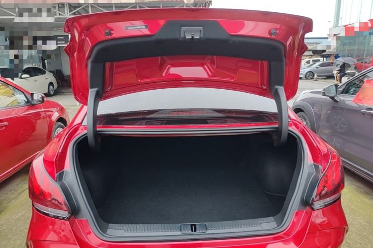Used MG 5 2021 180 DVVT CVT Youth Luxury Edition Trunk