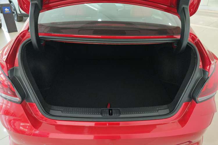 Used MG 5 2021 Revised 300TGI DCT Elegant Luxury Flagship Edition Trunk