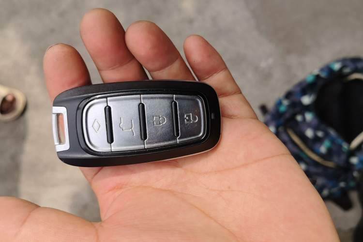 Used MG 5 2021 300TGI DCT Elegant & Trendy Edition Vehicle Key