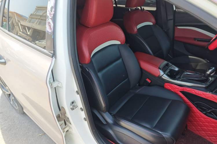 Used MG 5 2021 180 DVVT CVT Youth Luxury Edition Right Front Seat