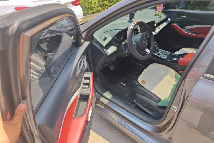Used MG 5 2021 180 DVVT CVT Youth Luxury Edition Driver Seat