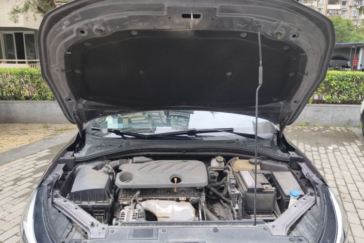 Used MG 5 2021 Revised Version 180 DVVT CVT Youth Luxury Edition Engine Bay