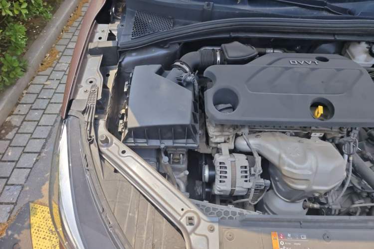 Used MG 5 2021 180 DVVT CVT Youth Luxury Edition Engine Bay Right