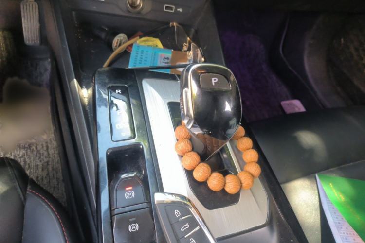 Used MG 5 2021 300TGI DCT Elegant Luxury Edition Gear Lever