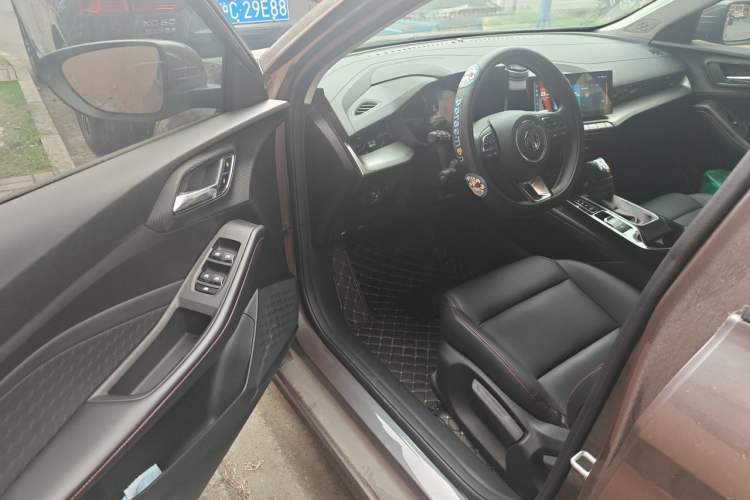 Used MG 5 2021 180 DVVT CVT Youth Luxury Edition Interior 3