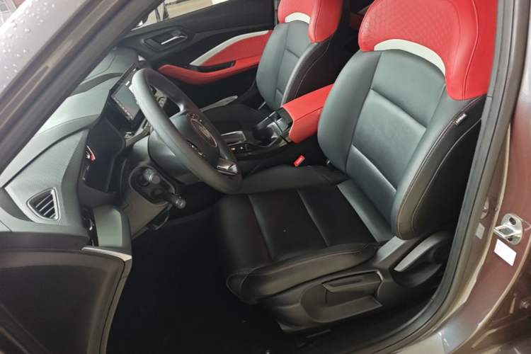 Used MG 5 2021 180 DVVT CVT Youth Luxury Edition Left Front Seat