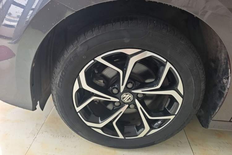 Used MG 5 2021 180 DVVT CVT Youth Luxury Edition Left Front Wheel Hub