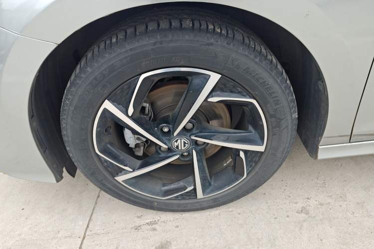 Used MG 5 2021 300TGI DCT Elegant Luxury Edition Left Front Wheel Hub