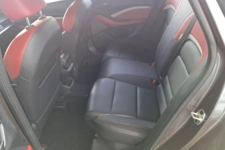 Used MG 5 2021 Revised Version 180 DVVT CVT Youth Luxury Edition Left Rear Seat