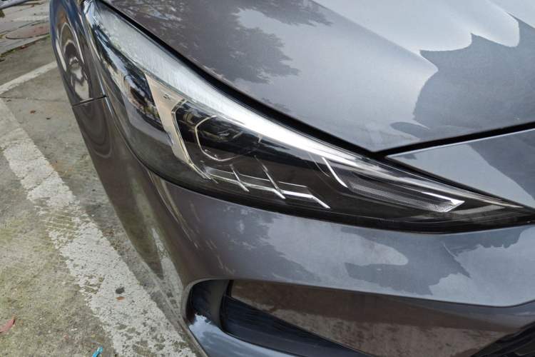 Used MG 5 2021 180 DVVT CVT Youth Luxury Edition Right Front Headlight