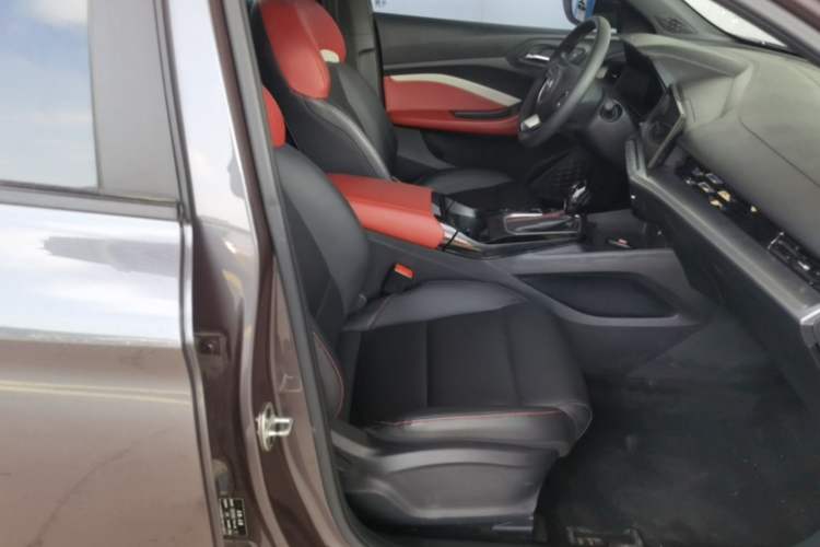 Used MG 5 2021 Revised Version 180 DVVT CVT Youth Luxury Edition Right Front Seat