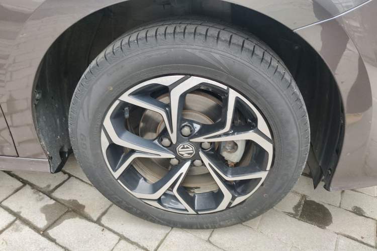 Used MG 5 2021 Revised Version 180 DVVT CVT Youth Luxury Edition Right Front Wheel Hub