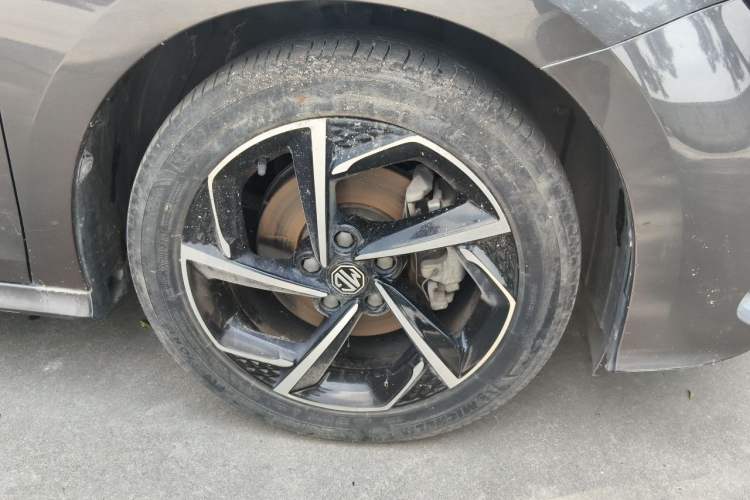 Used MG 5 2021 300TGI DCT Elegant Luxury Edition Right Front Wheel Hub