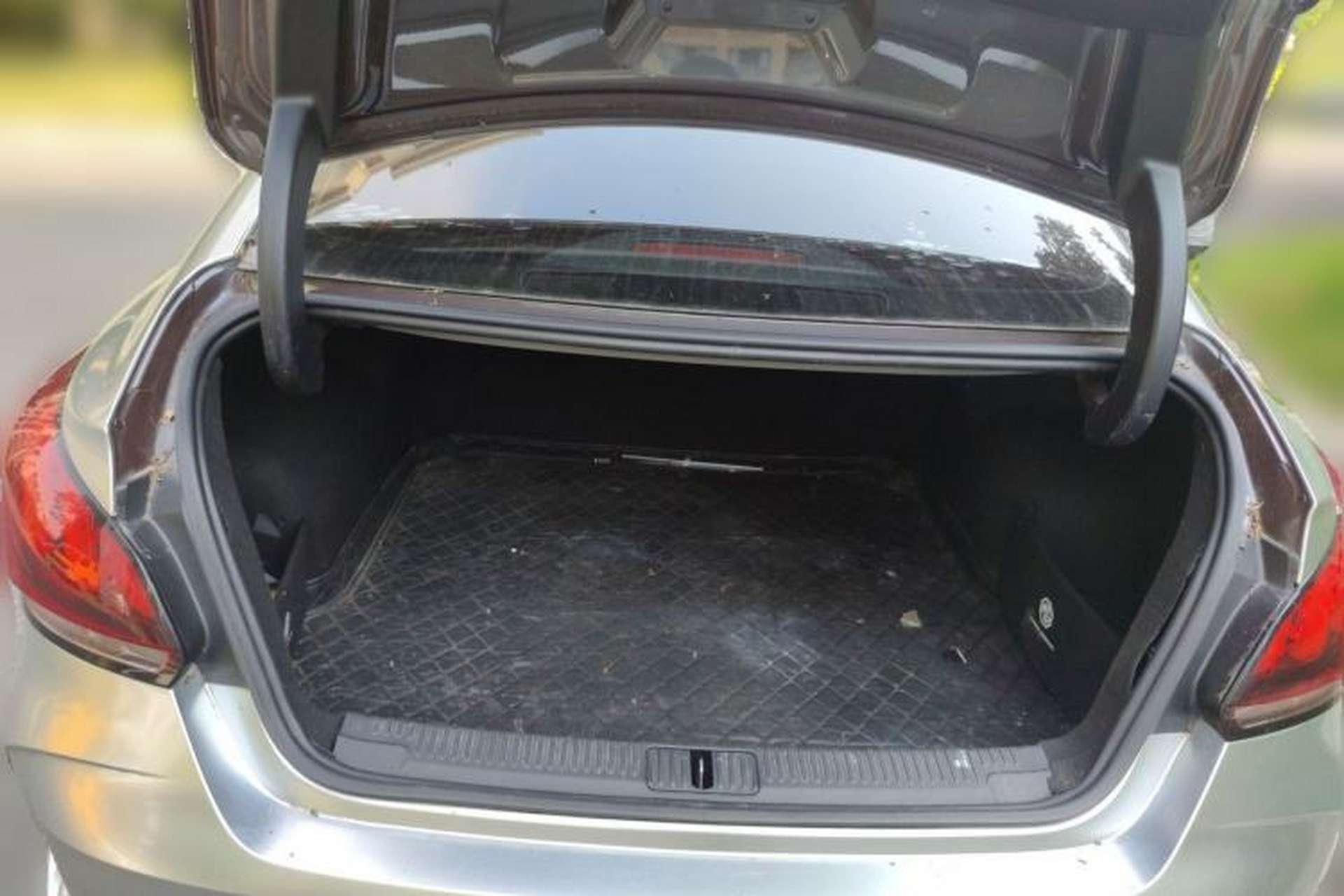 Used MG 5 2021 180 DVVT CVT Youth Luxury Edition Trunk