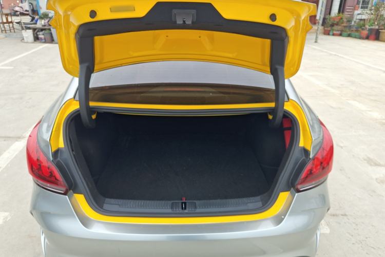 Used MG 5 2021 300TGI DCT Elegant Luxury Edition Trunk