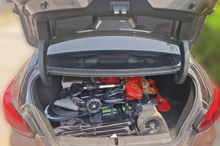Used MG 5 2021 180 DVVT CVT Youth Luxury Edition Trunk