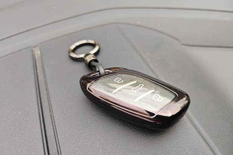 Used MG 5 2021 300TGI DCT Elegant & Trendy Edition Vehicle Key