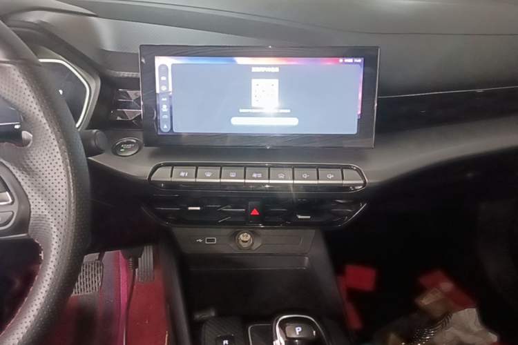 Used MG 5 2021 Revised 300TGI DCT Qingshè Luxurious Enjoyment Edition Audio And AC Panel
